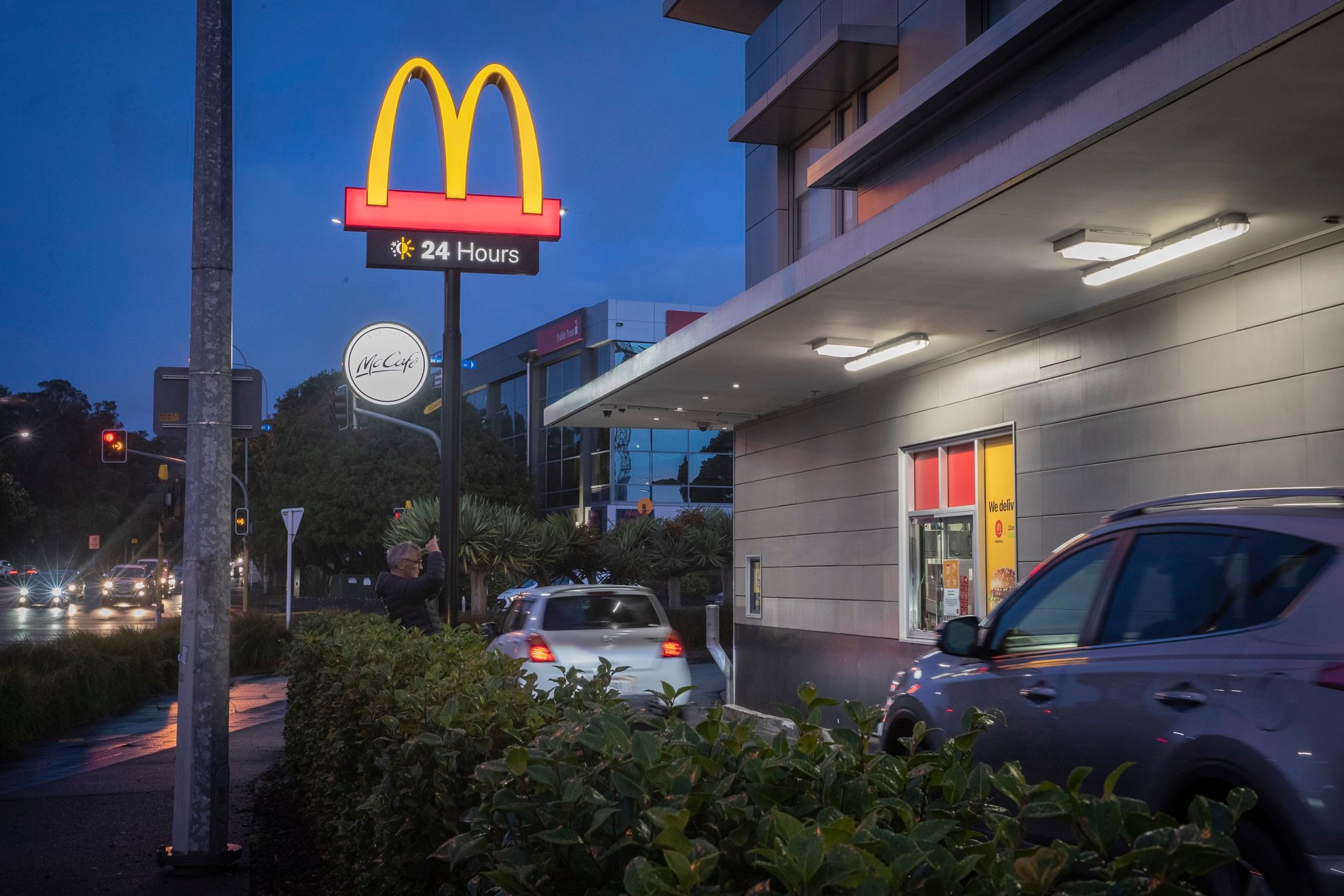 报复性消费全球复苏,报复性消费来一波