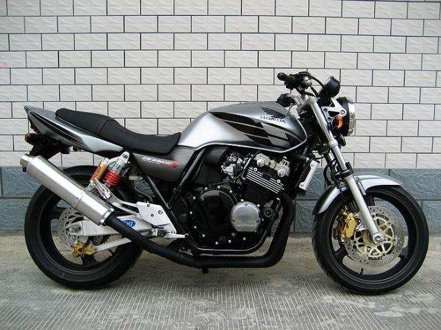 摩托车风冷与水冷还有油冷的区别,摩托车油冷和水冷的区别哪个好