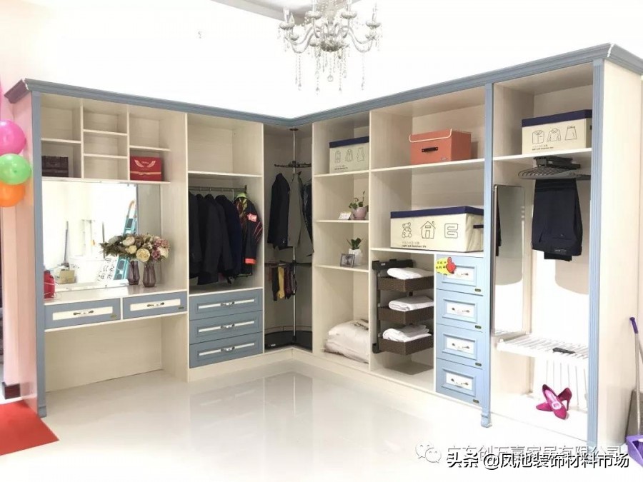 五湖四海客商齐聚见证创万嘉山西大同市郭氏全铝家居体验店开业