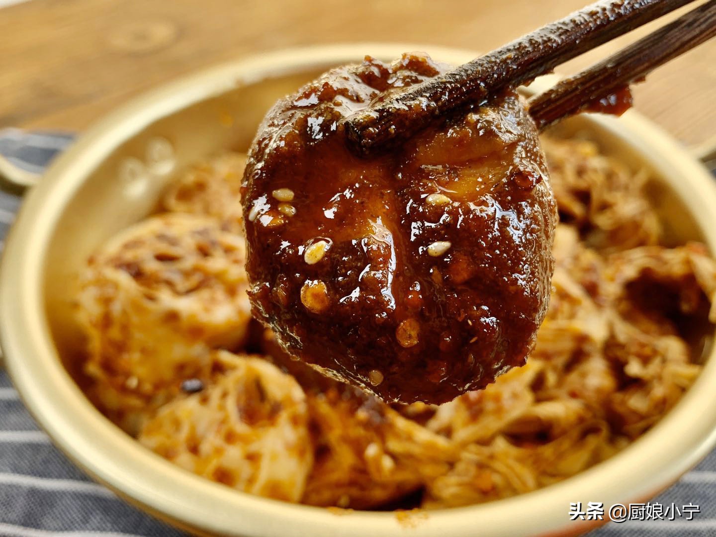 如果摆摊的话卖什么比较好,适合新手摆摊卖的小吃教程