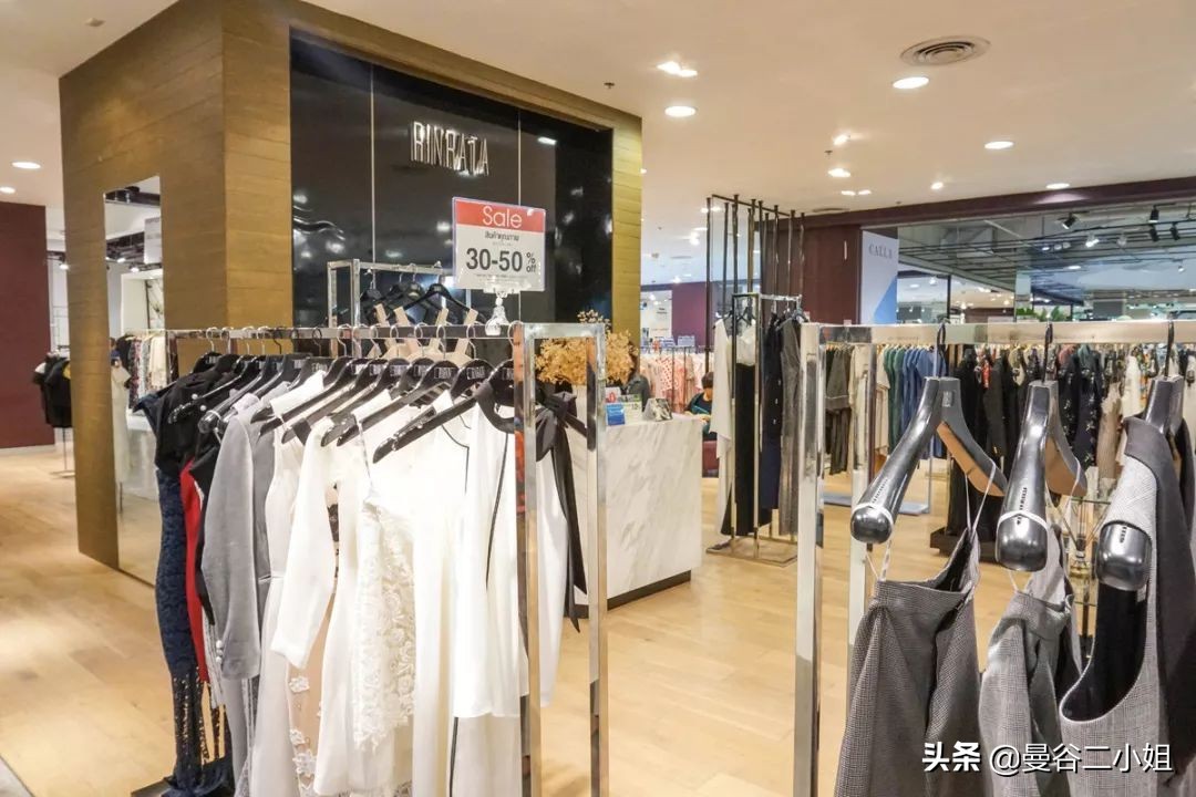 centralworld鍊煎緱涔扮殑涓滆タ,涓栫晫鍟嗗簵璐墿鎸囧崡