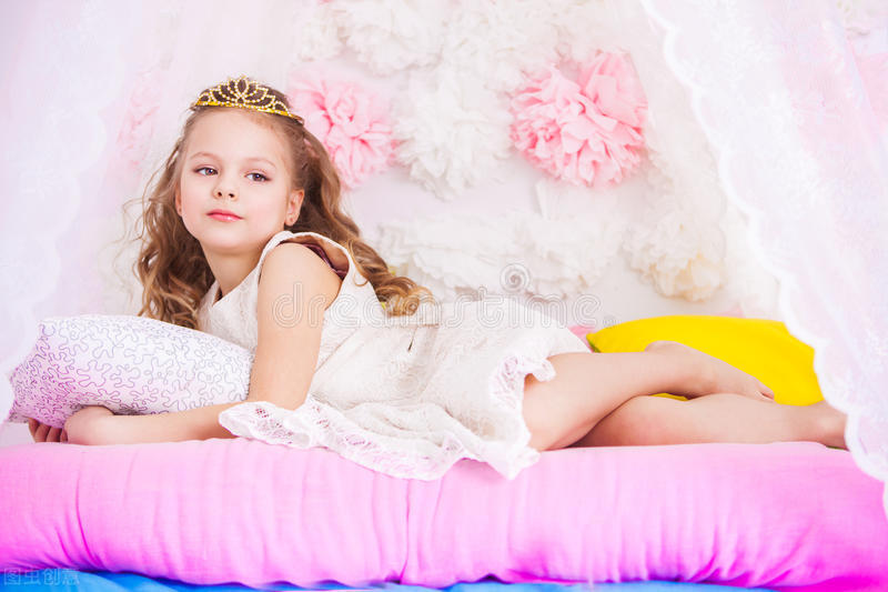 “这个枕套太扎头发了，我不要睡！”“豌豆公主”是真实存在的