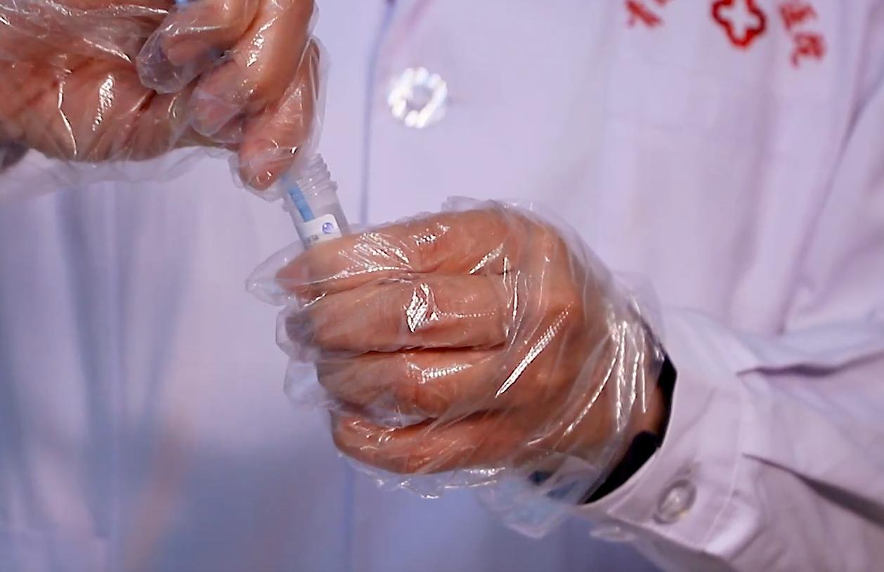 月经突然正常了应该警惕什么,月经走又有褐色分泌物是怎么回事