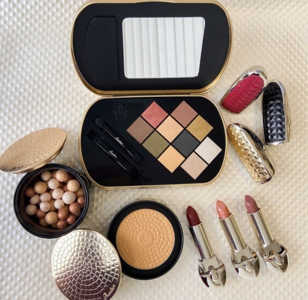 还在备战双11购物车？圣诞节彩妆限定也来抢你钱了