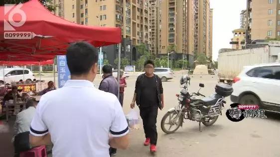 售卖假烟门店被当场拆穿,查处售卖假烟零售店