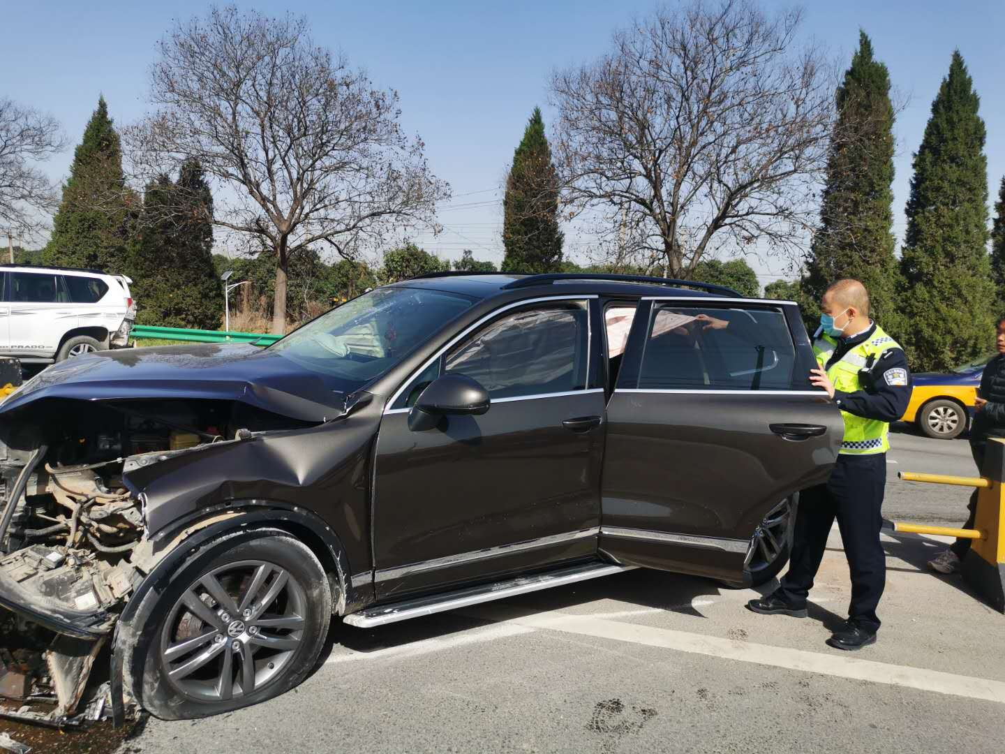 一张流程图既方便了群众又提升了效率西安临潼交警李晓东自创的交通事故处置工作法一举两得