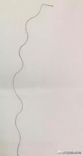 头发硬炸毛,头发又直又硬炸毛