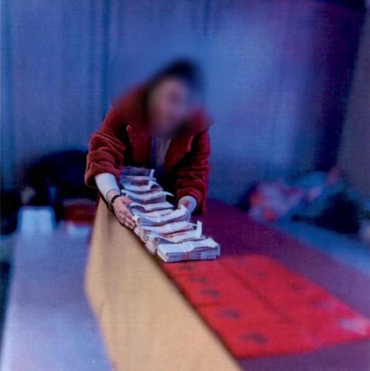 “我被我的亲舅妈骗了!”小伙热恋半年发现女友竟是自己舅妈:为她花掉好几万,自己不是唯一受害人