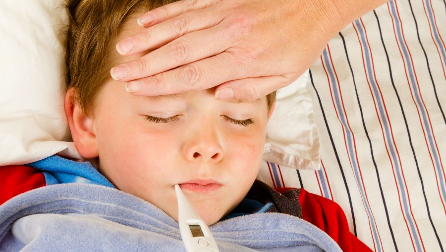 幼儿持续低烧但精神很好,持续低烧不退是什么原因