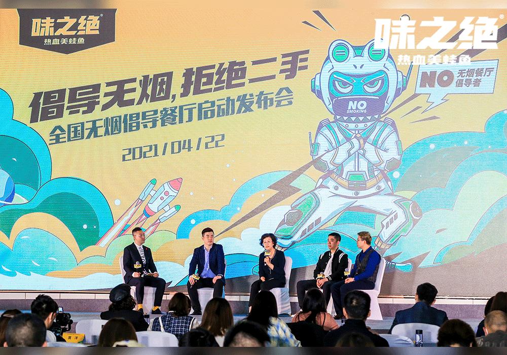 餐厅和客人发生冲突服务员怎么办,餐厅员工跟顾客发生争执怎么处理