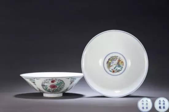 斗彩玲珑,斗彩姹紫特征