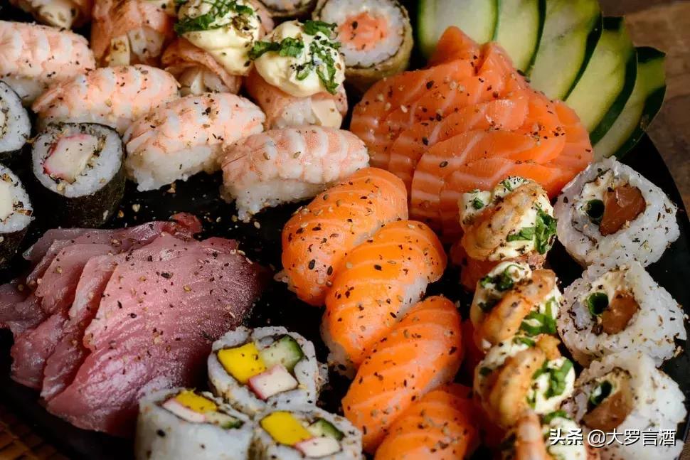 圣十字架教堂在哪,圣十字架位置