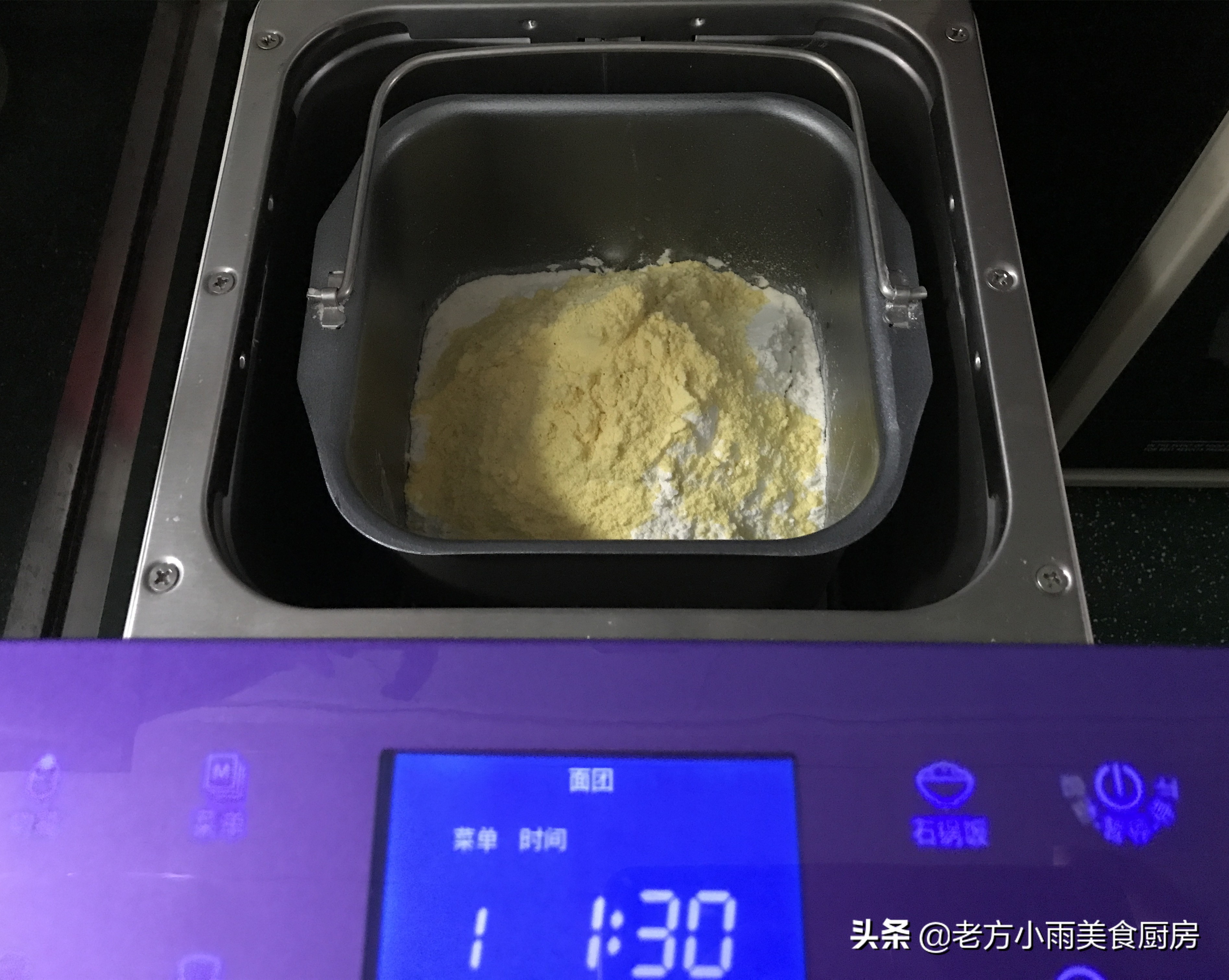 胡萝卜肉鸡蛋粉丝包子馅做法大全,芹菜猪肉粉丝包子馅怎么调最好吃