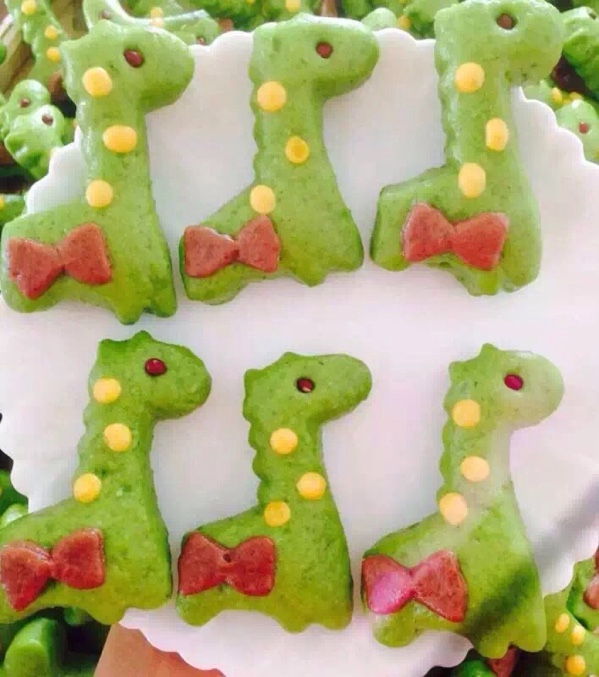 宝宝吃辅食被烫到,宝宝吃菜被烫到