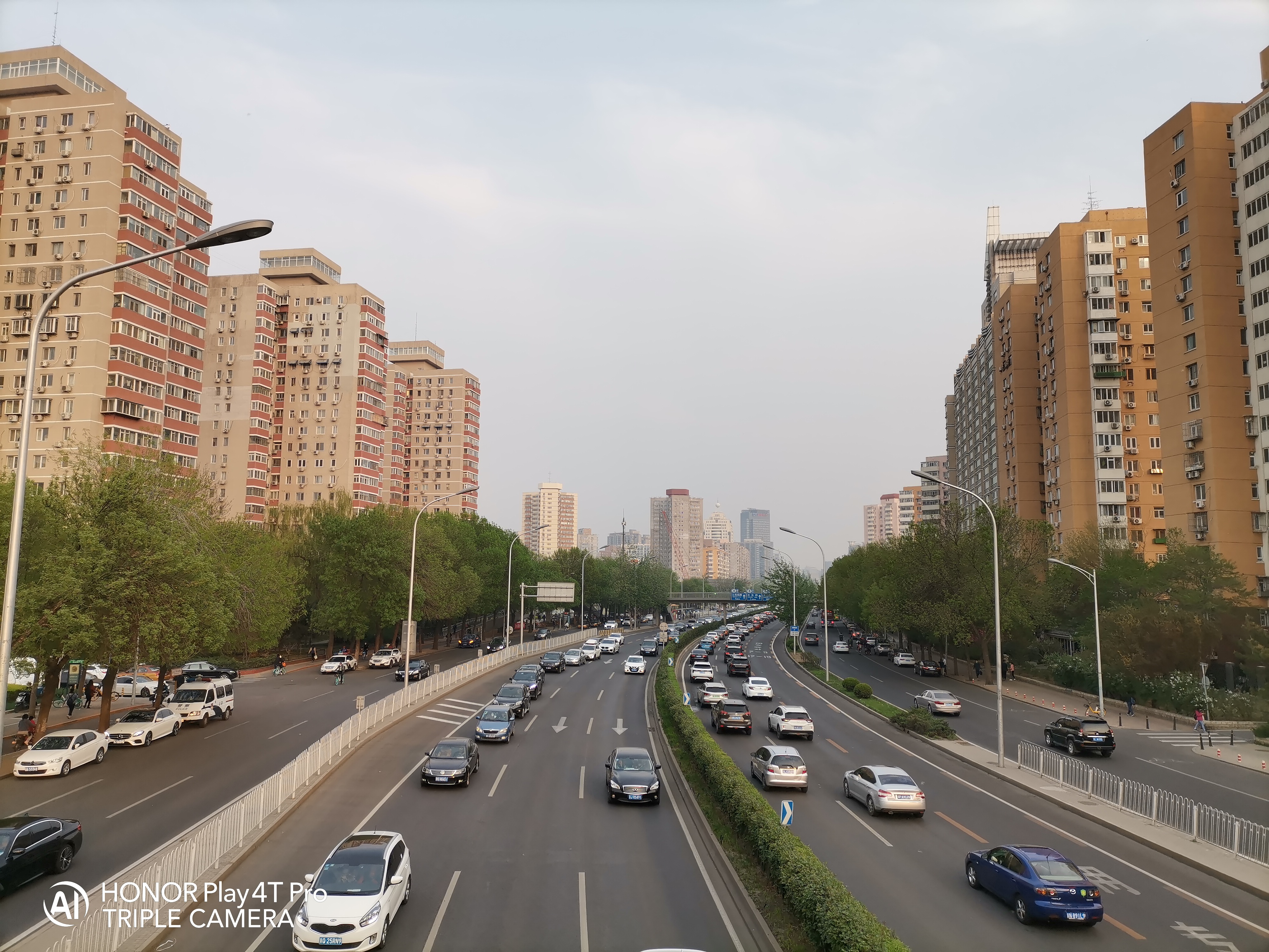 荣耀热门五款机型拍照对比：分别是Play4T/X10/30S/30/30Pro