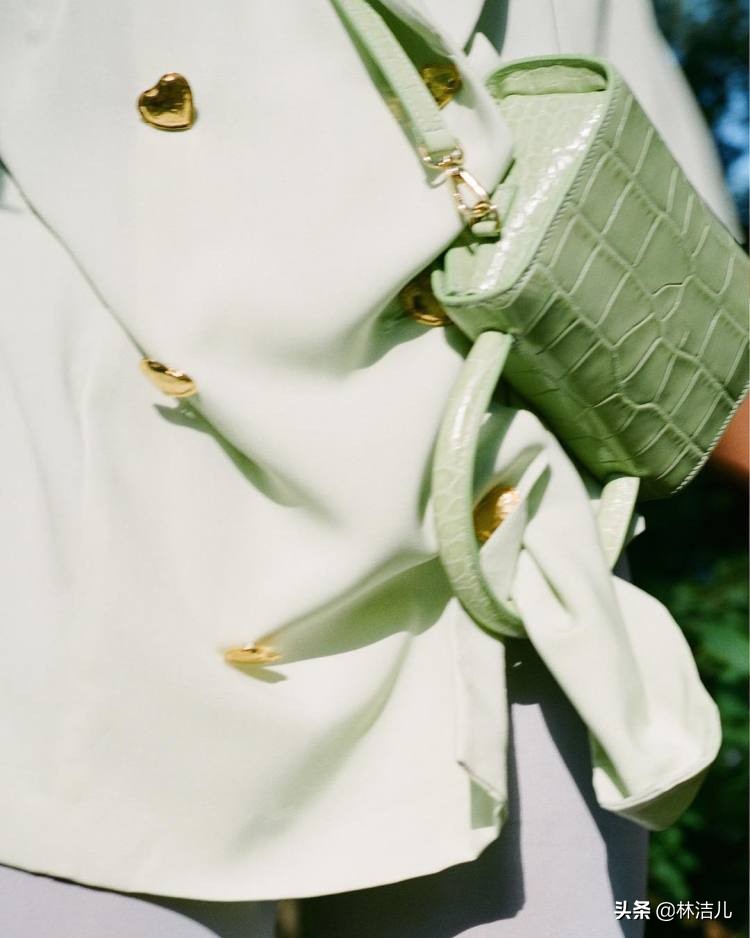 周雨彤立体格子大包包,周雨彤同款香奈儿包包