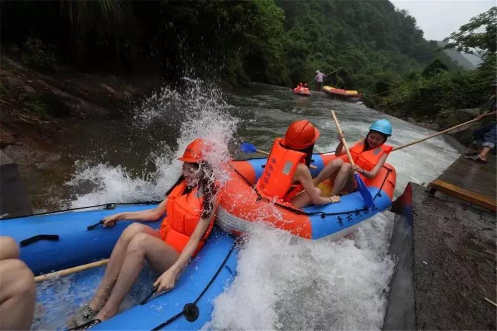 五龙潭青云峡漂流攻略,青云峡f1漂流