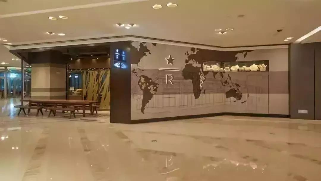 星巴克什么时候成高级餐厅了,星巴克开餐厅