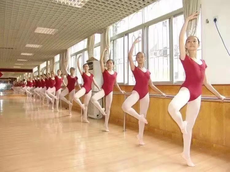 家门口的好学校,江北知易外国语什么时候放假