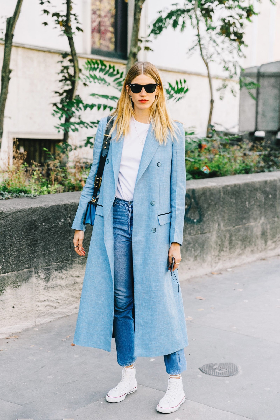 大衣配什么内搭减龄好看,驼色大衣内搭什么颜色减龄