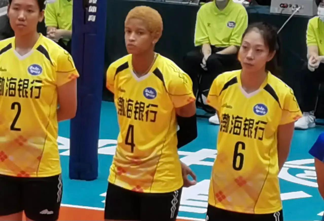 中国女排四位队员加盟泰国联赛,今年中国女排联赛引进的外援