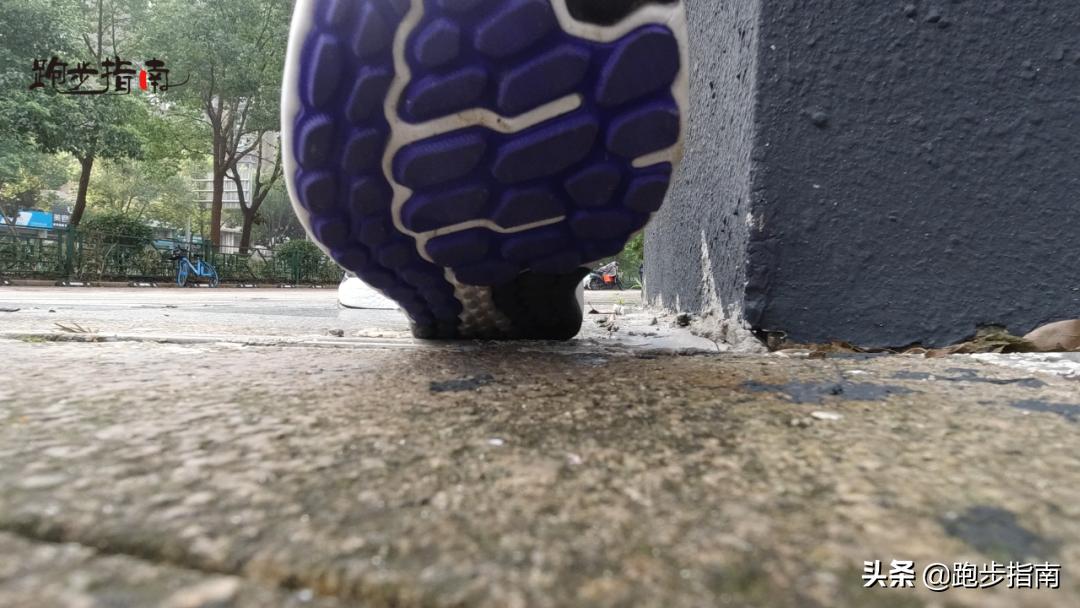 新百伦2019跑鞋评测,新百伦2017秋款男跑鞋