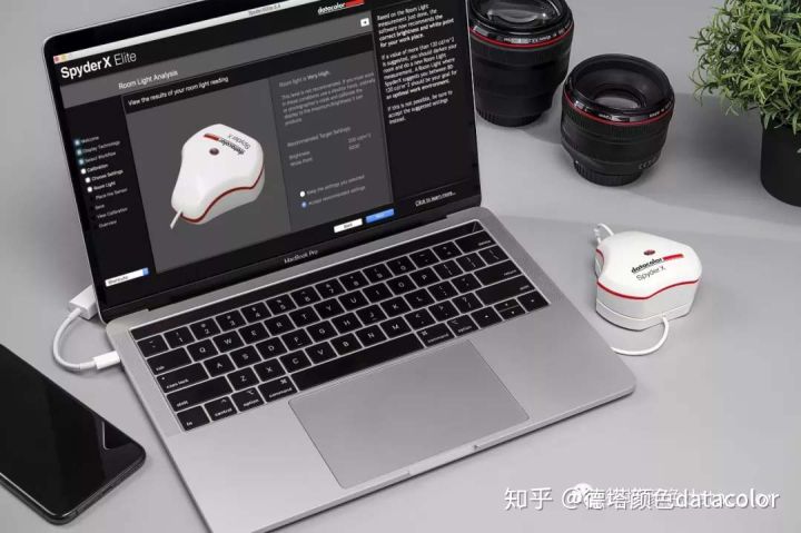 从挑战123，谈一谈显示器的标准亮度