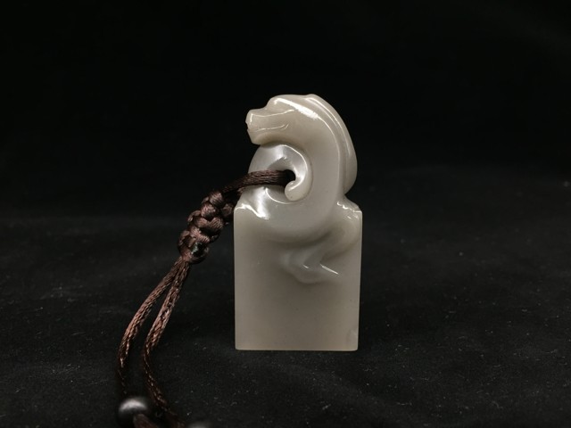 巧雕各种各样的寿山石图片,寿山石雕刻大师石怪