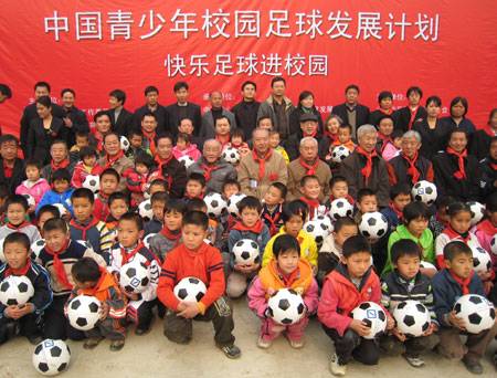 孙继海说中国人不适合踢球,孙继海谈他们踢球为了什么