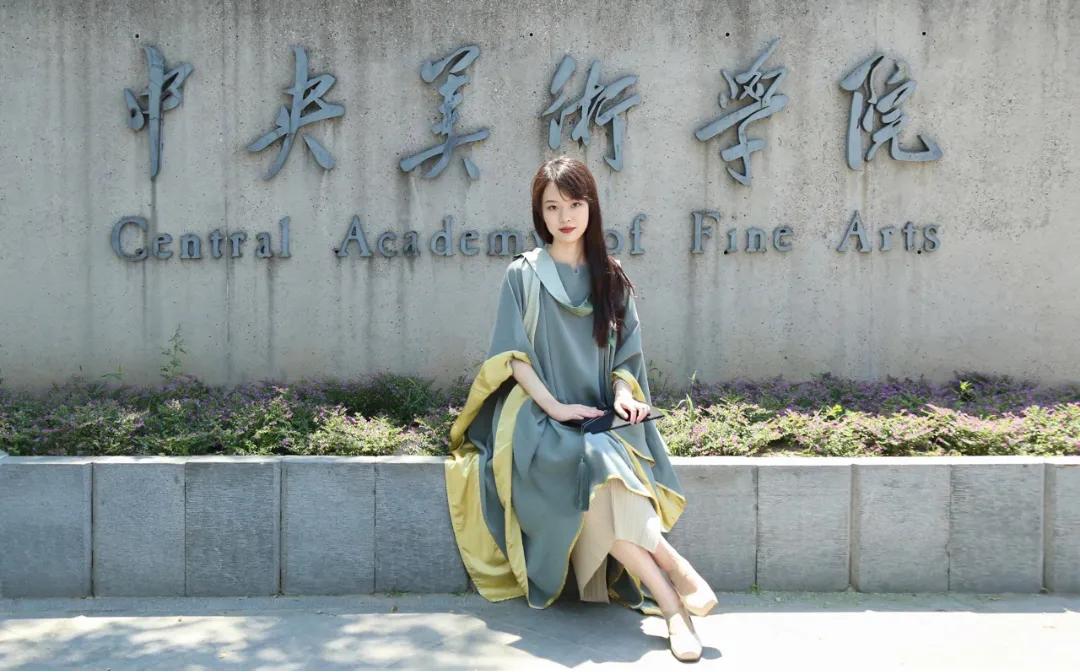 美院中国风学士服,九大美术学院学士服