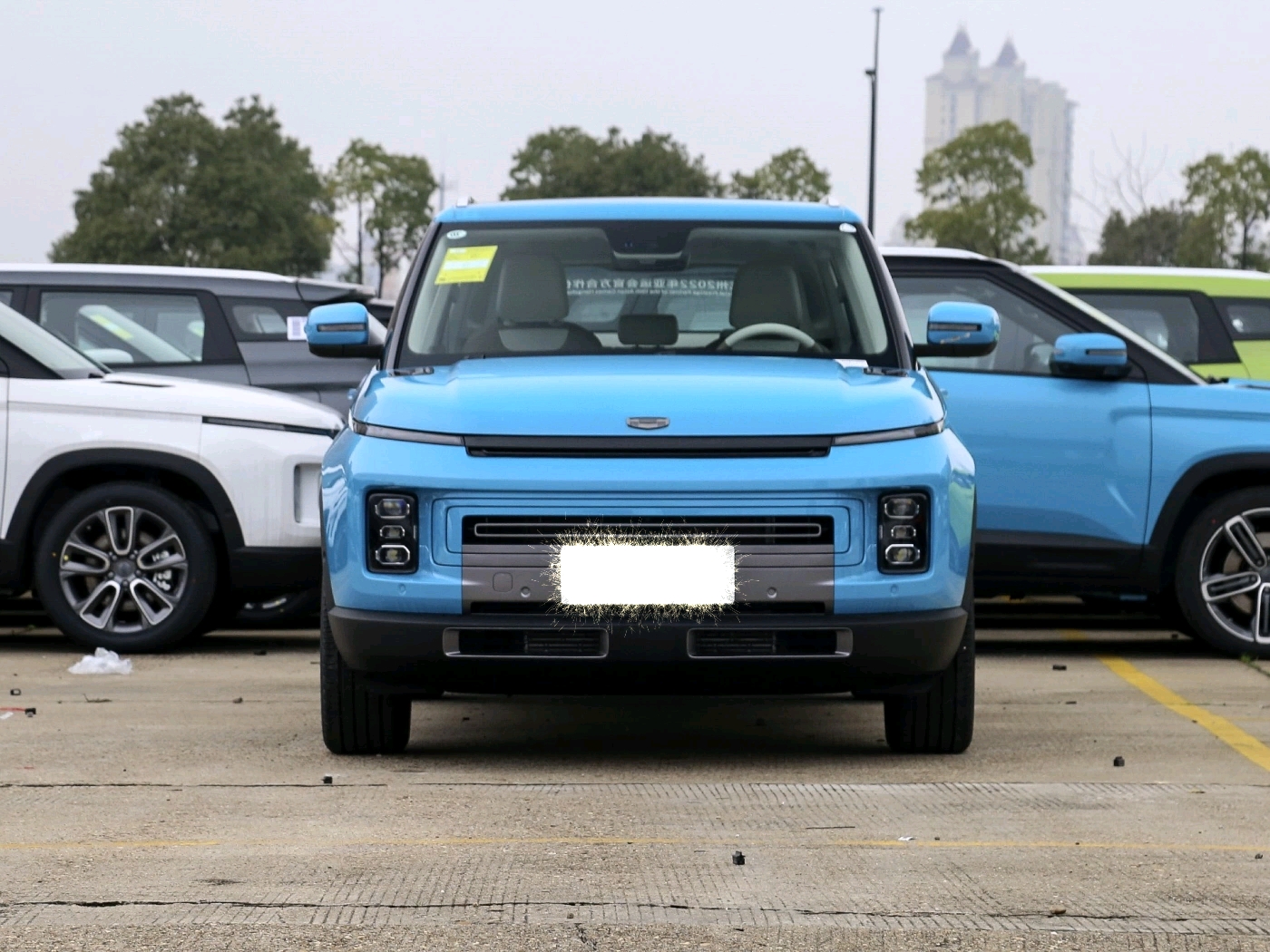 吉利果然没有食言!小路虎上市,177Ps配智能滑行,售价还亲民