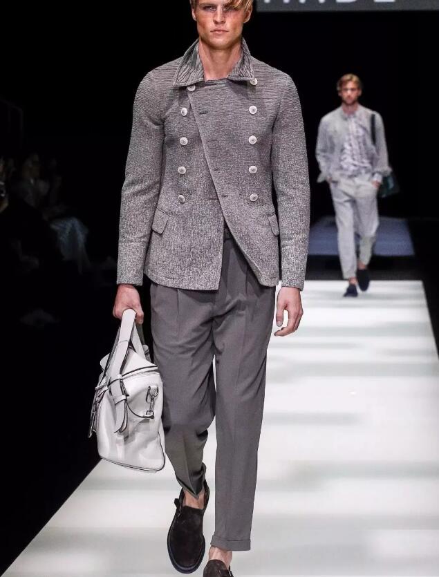 潮人教你正确卷裤脚,怎么卷起裤脚更时尚