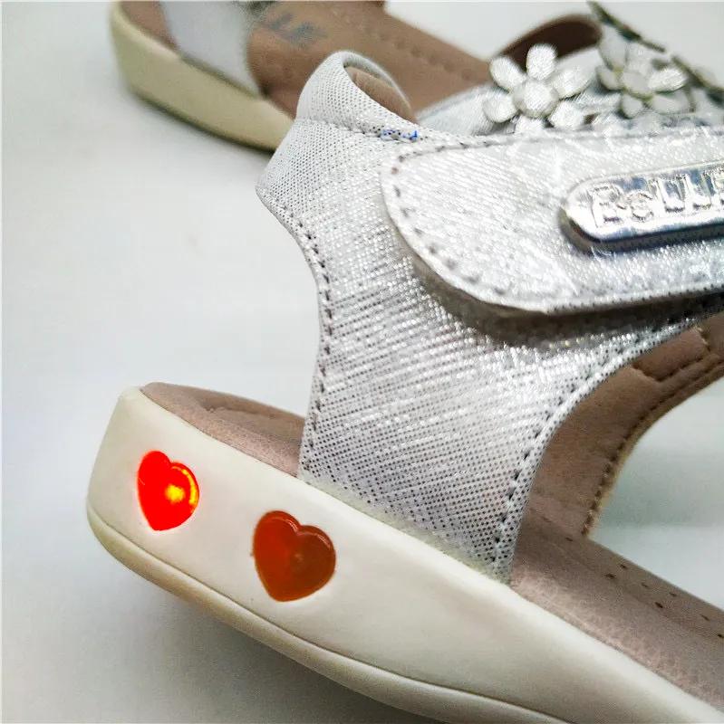 儿童哪一款凉鞋最好,哪个牌子的儿童凉鞋好穿推荐