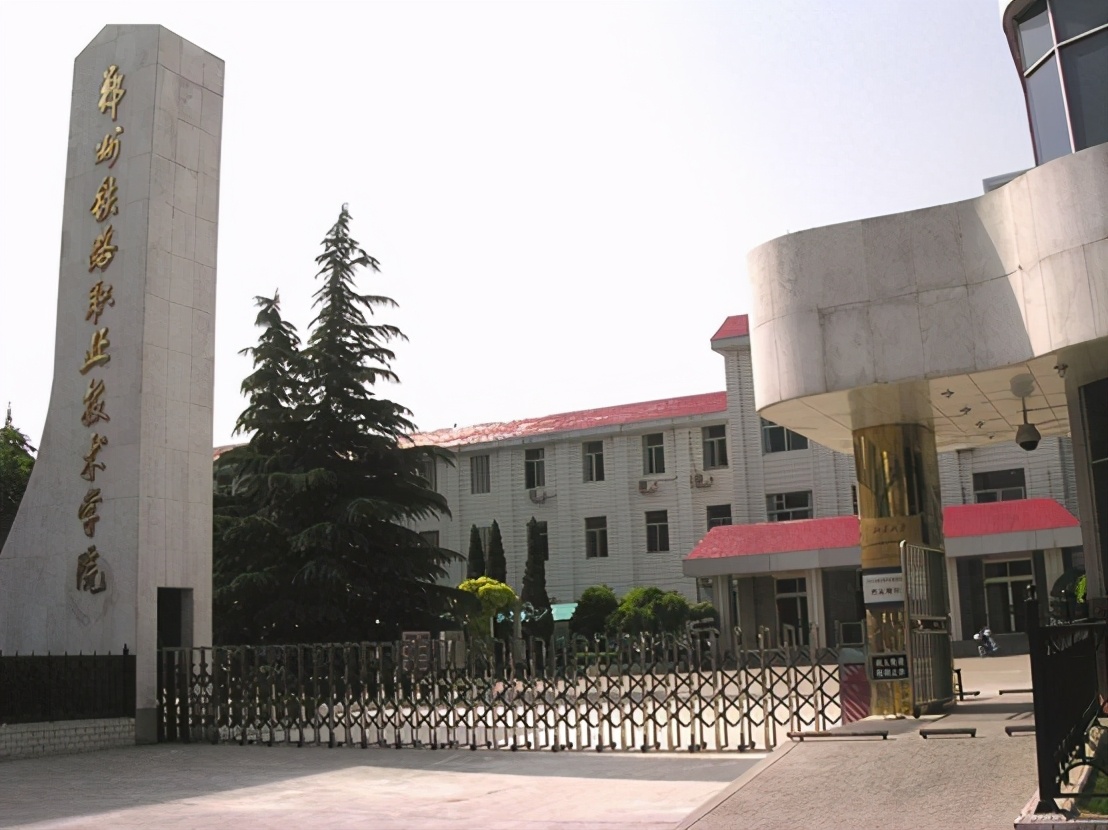 河南医科大学南丁格尔,河南十大最尴尬大学