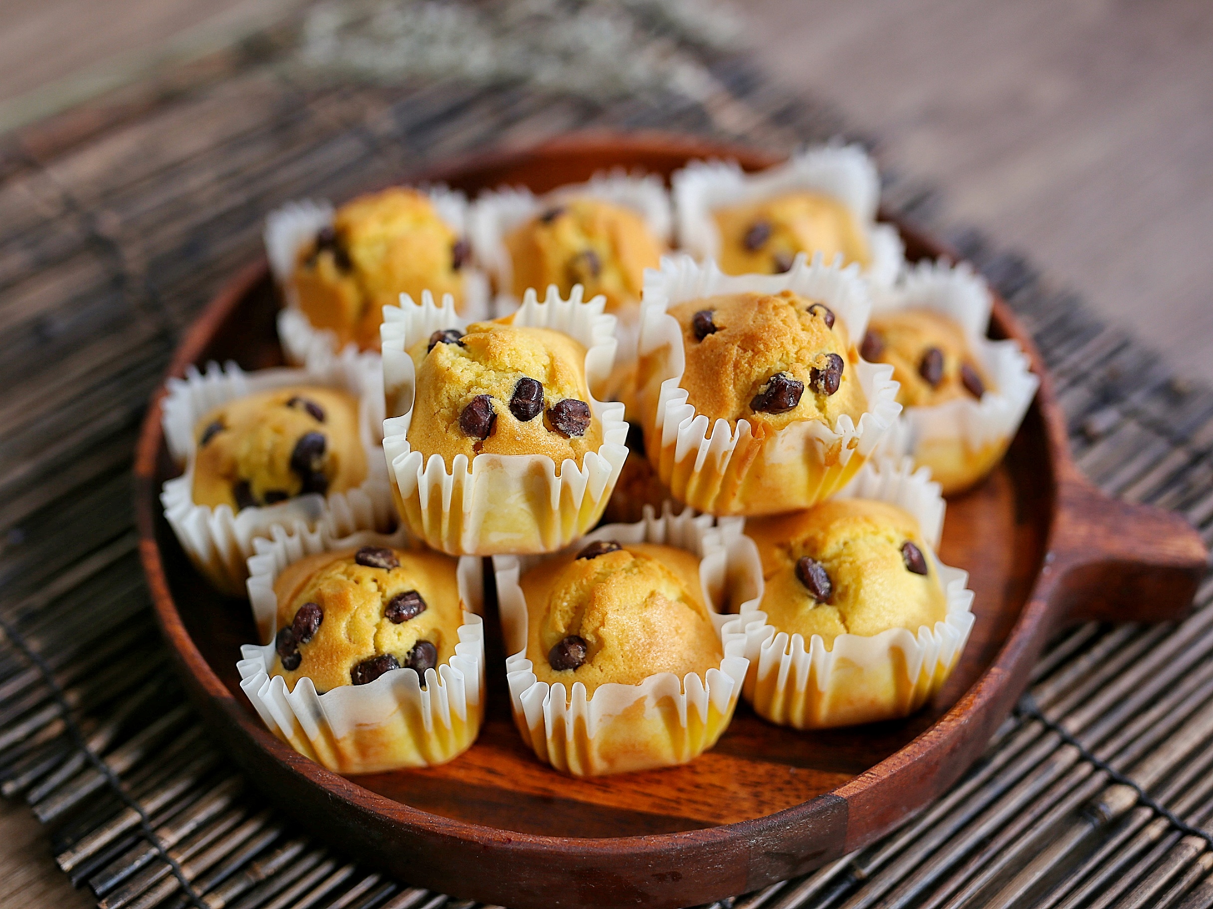 不用打发鸡蛋，也能做出松软可口的小蛋糕，简单易学，成功率超高