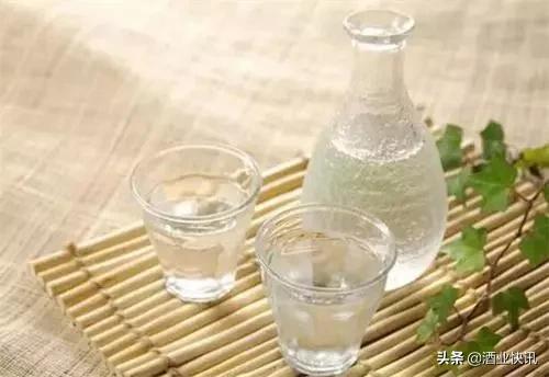 白酒在京东自营买还是官方店买,京东买白酒在自营店还是旗舰店