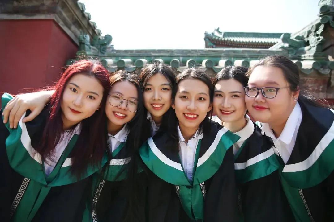 转新学校不适应,读了国际学校反而很迷茫