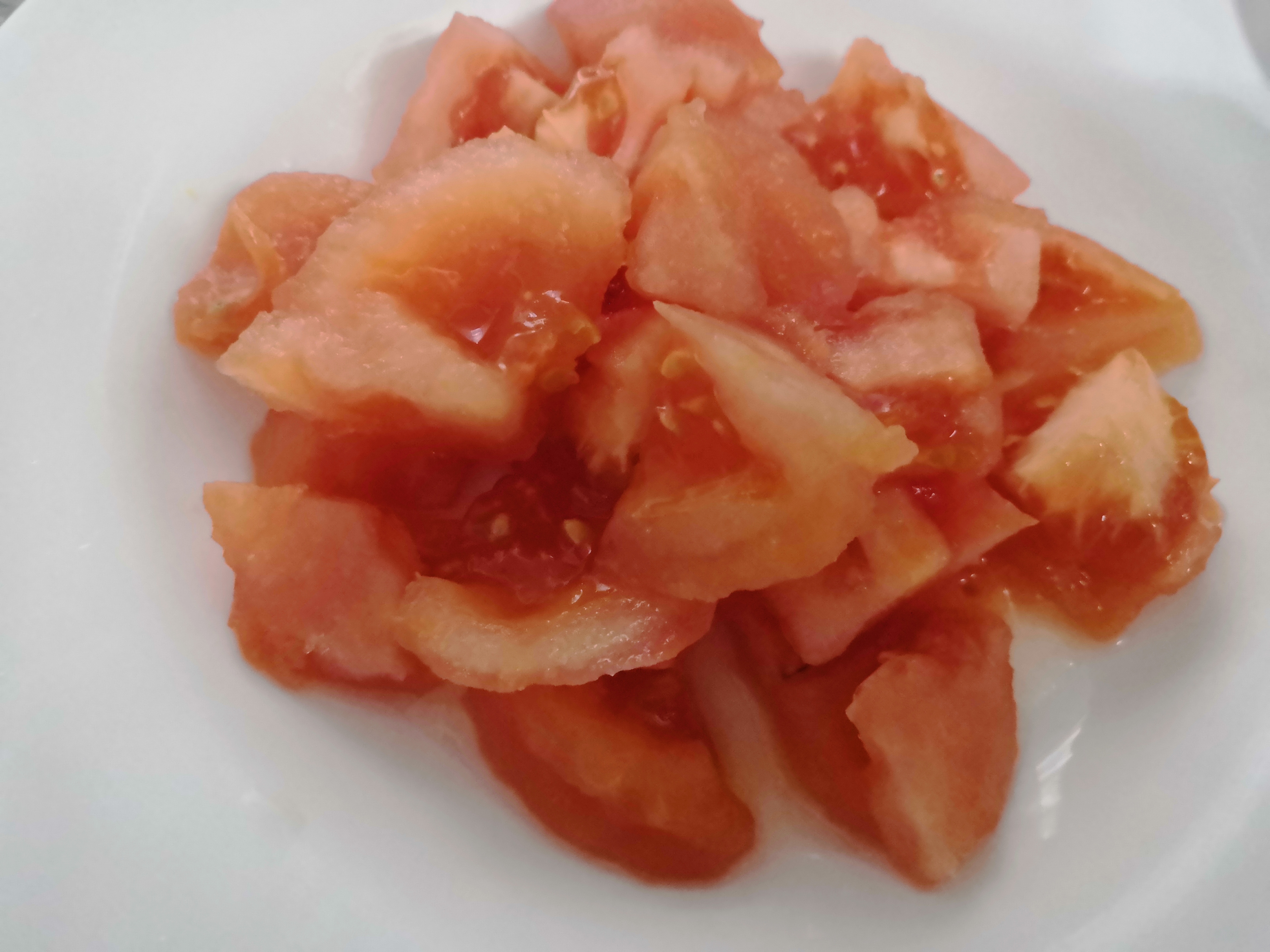 炖了两个小时的鱼汤,炖三文鱼鱼汤如何又白又浓稠