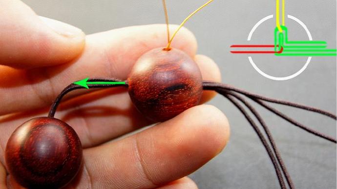 佛珠手链三通穿法及吉祥结编法,橡皮筋佛珠三通的穿法慢步骤