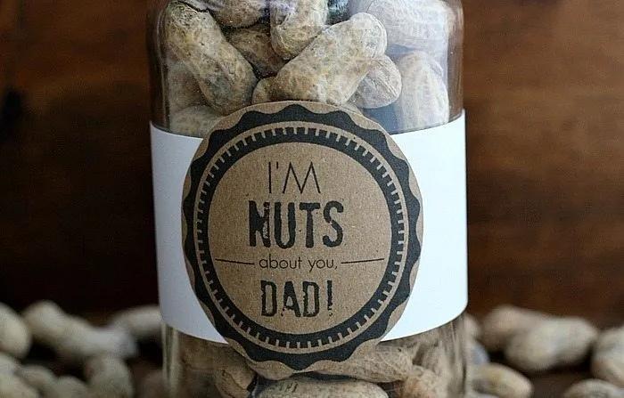 老外常说的Youreanut什么意思？你是个坚果？原来是在骂人