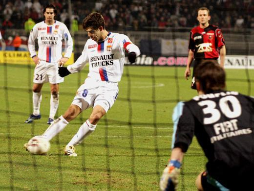 百大球星一球成名齐达内,齐达内十佳球回旋视频