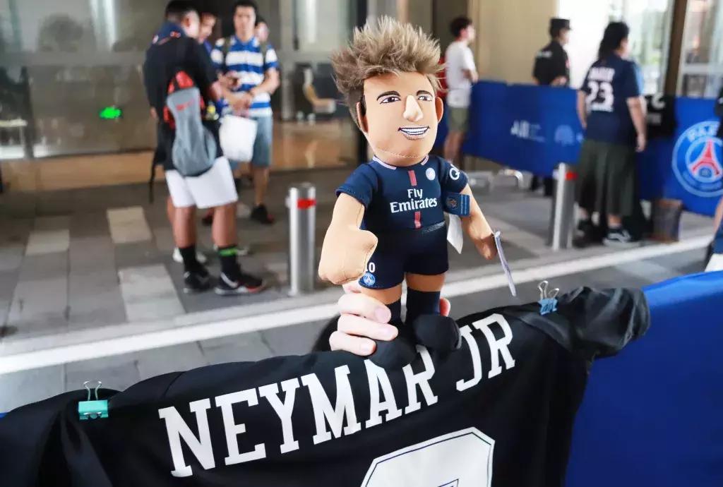 巴黎圣日耳曼抵达伯纳乌,巴黎圣日耳曼姆巴佩射门训练