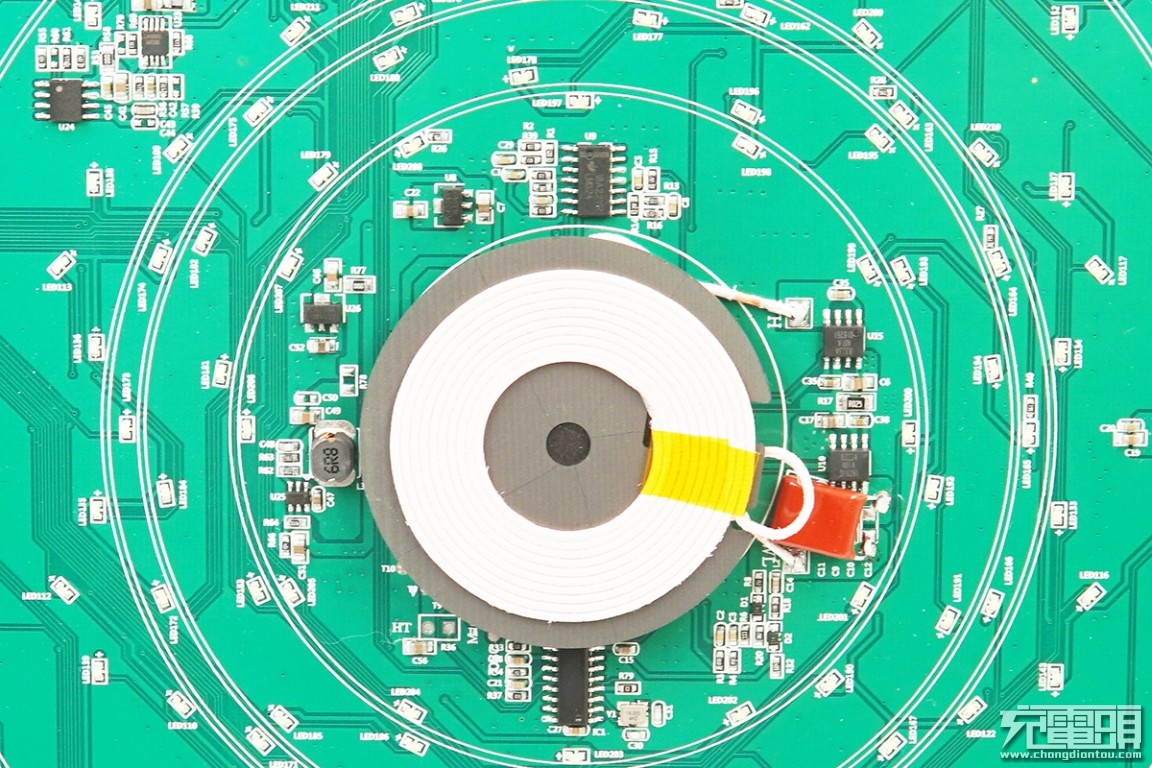 这个充电器充电时的仪式感太强了忍不住想买