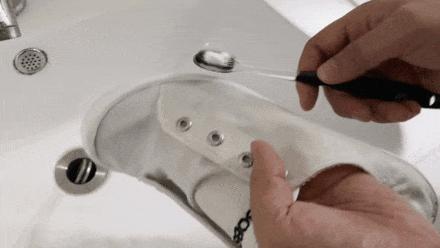 白色帆布鞋洗后怎么晒不变白,白色帆布鞋洗不干净用什么方法