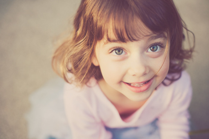 孩子的视力到哪个年龄段才会稳定,儿童左眼1.0右眼0.6是正常视力吗