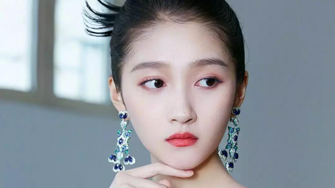 奚梦瑶求婚现场遭群嘲,奚梦瑶戛纳最新消息