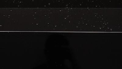 拉屎的时候怎么防止溅水,教你怎么拉粑粑不粘马桶上