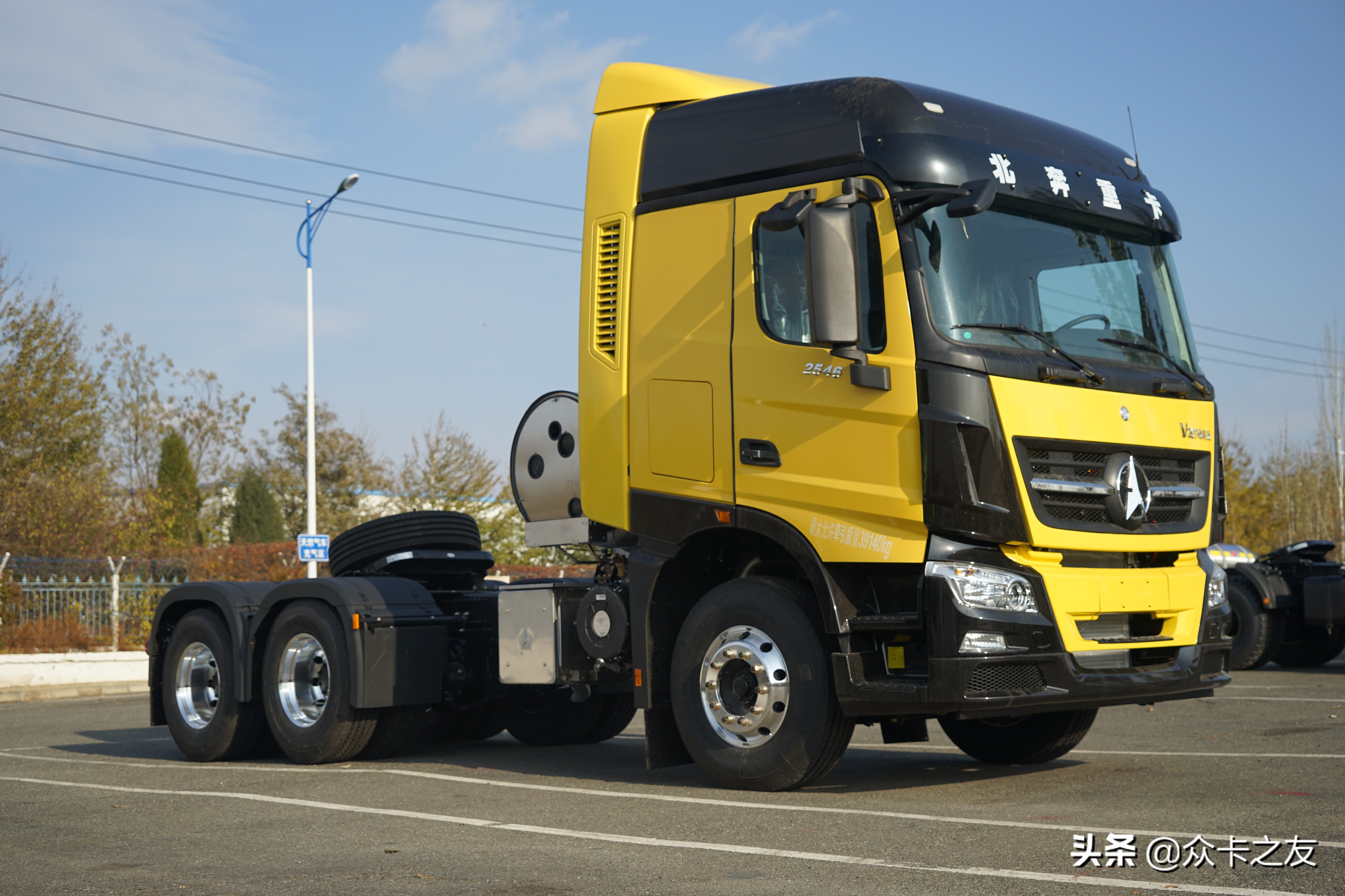 北奔重卡是中国品牌吗,北奔重卡和奔驰什么关系