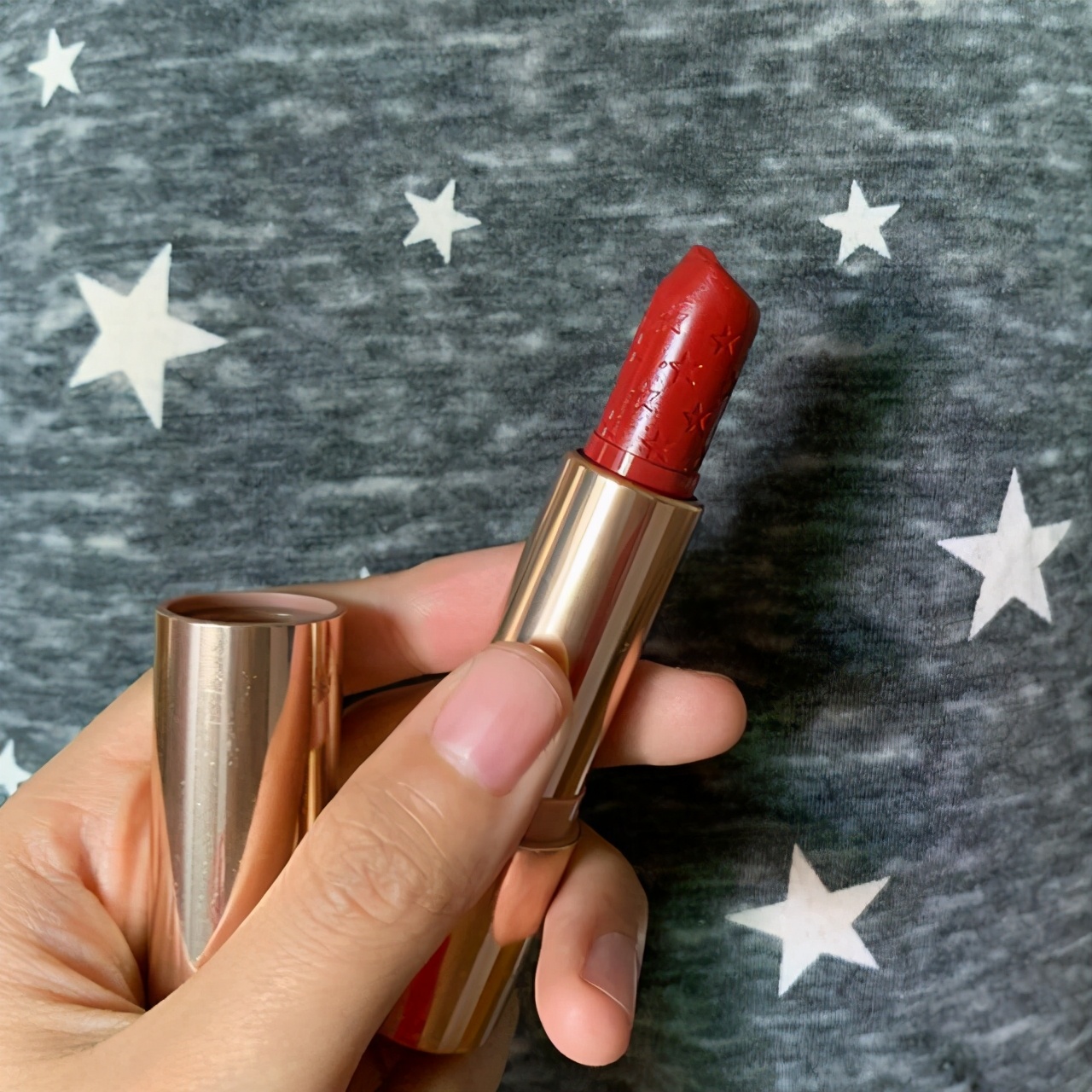 黄皮素颜夏季适合的口红平价,最近好看的口红哑光款有哪些