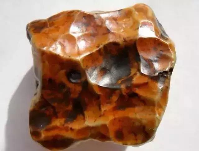 阿拉善戈壁滩玛瑙奇石图片,戈壁滩上的奇石美到令人窒息